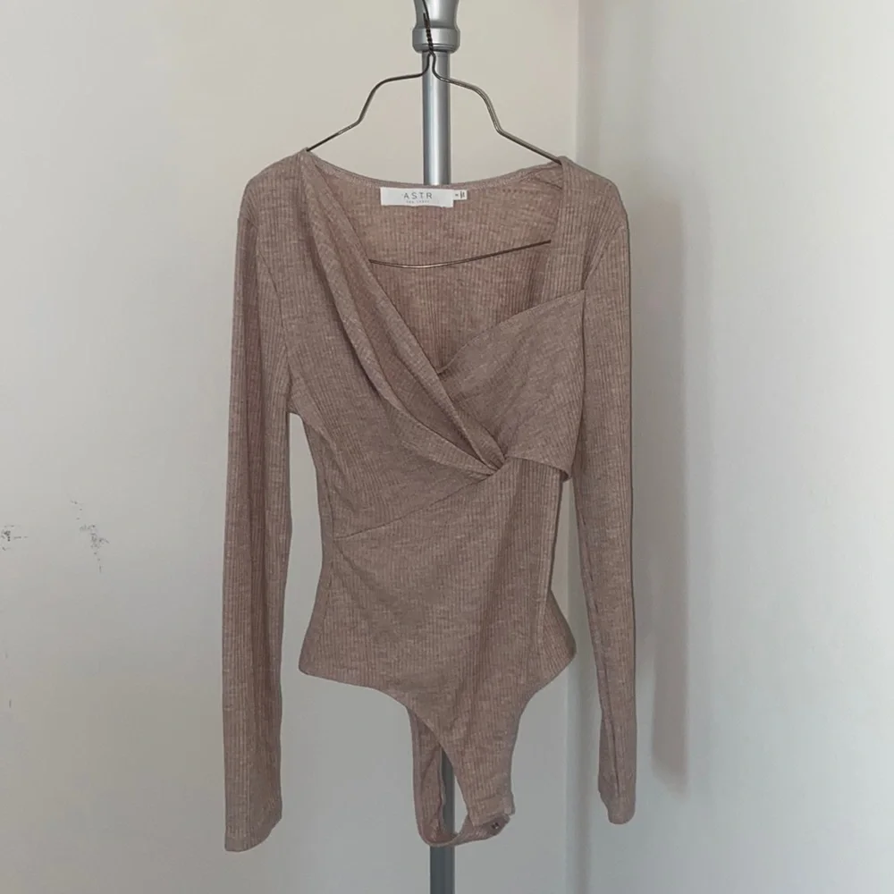 ASTR Bodysuit S - Picture 1 of 2